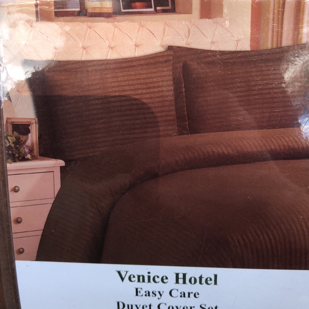 NWT Venice Hotel twin duvet ultra soft brushed